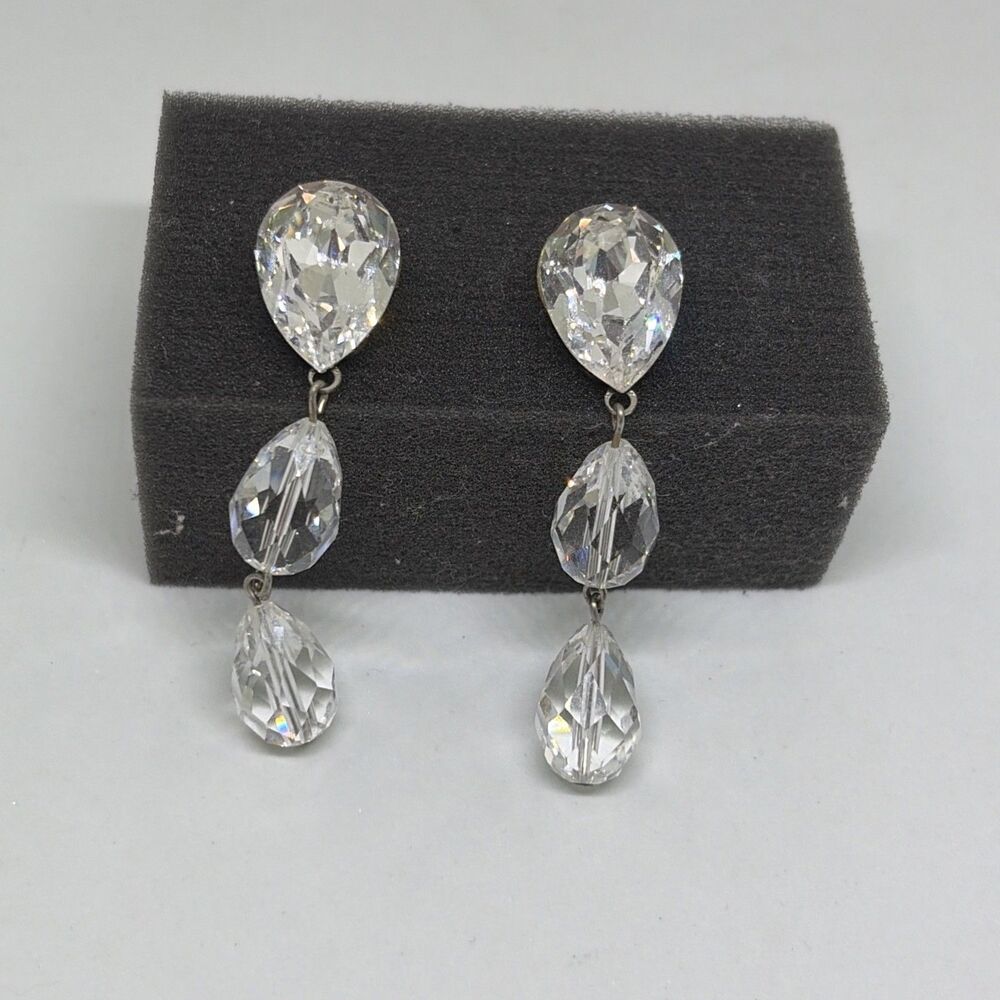 Faux Diamonds Pierced Earrings Drop